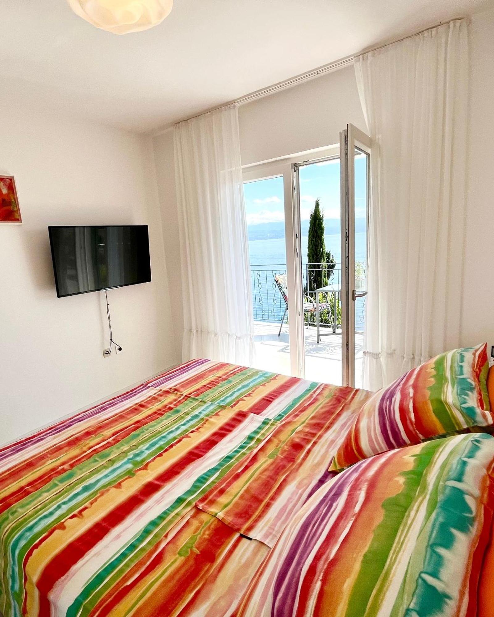 Apartments By The Sea Medveja, Opatija - 7720 Lovran Cameră foto